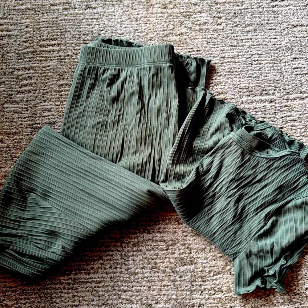Nuuds mini ribbed pajama set